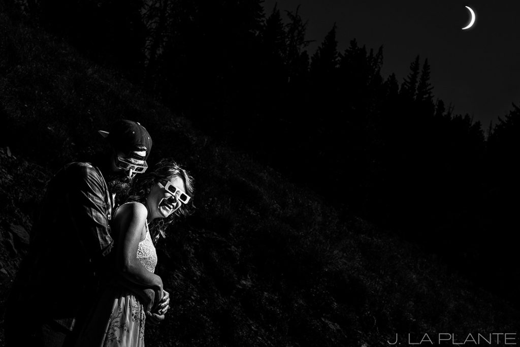 Solar eclipse engagement shoot | Couple watching solar eclipse | Vail engagement photographer | J La Plante Photo