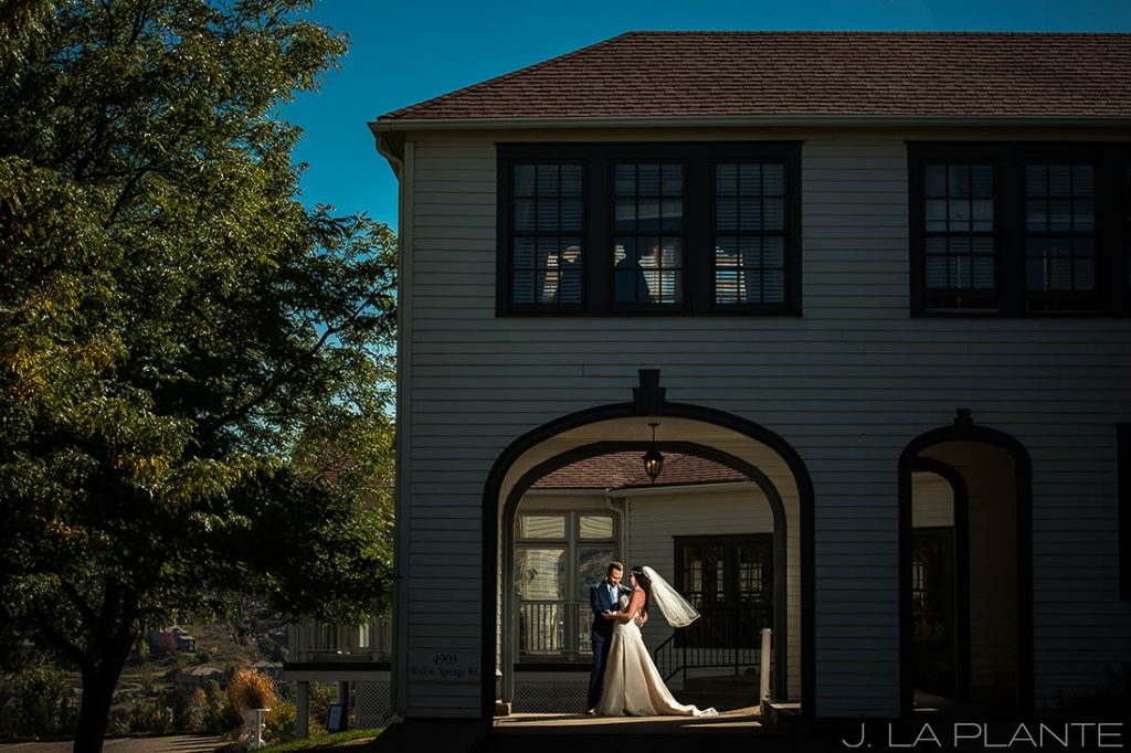 Willow Ridge Manor Wedding | Bride and groom portrait | Denver wedding photographer | J La Plante Photo