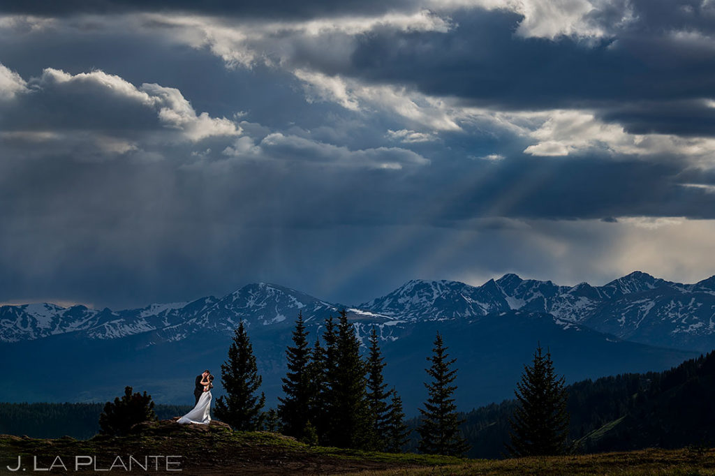 unique wedding photos vail mountain elopement