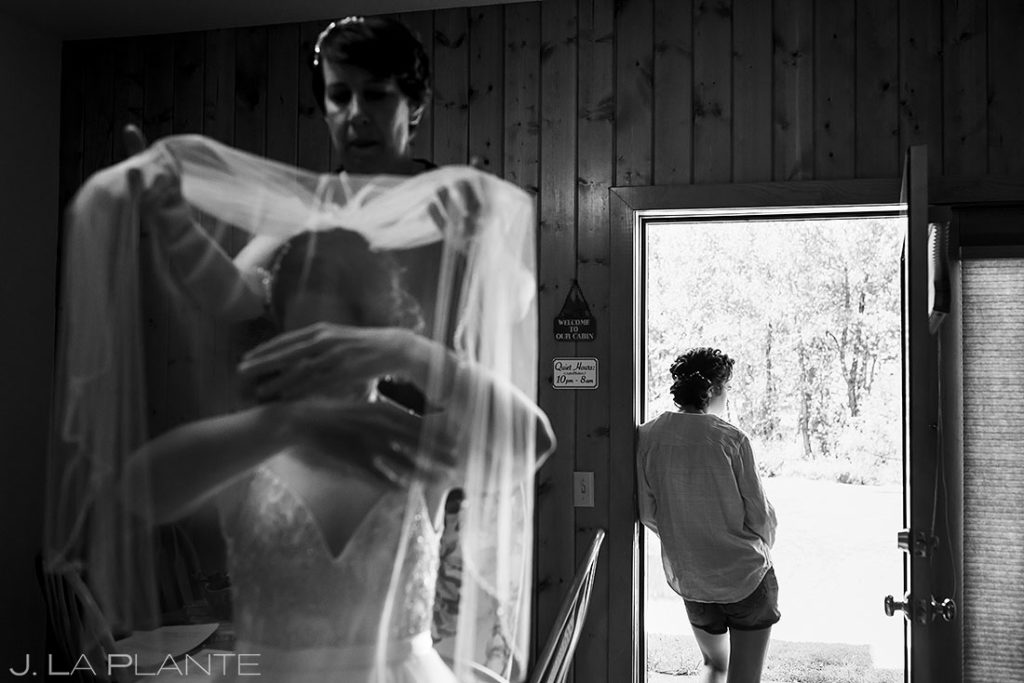 bride getting ready for black canyon homestead wedding