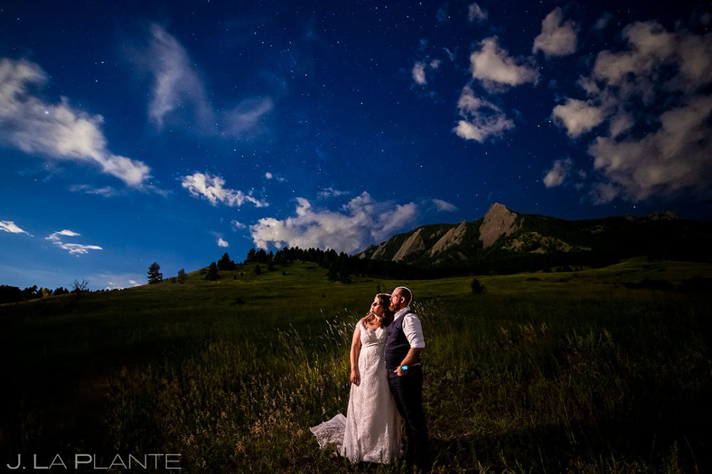 bride and groom under the stars in Colorado
