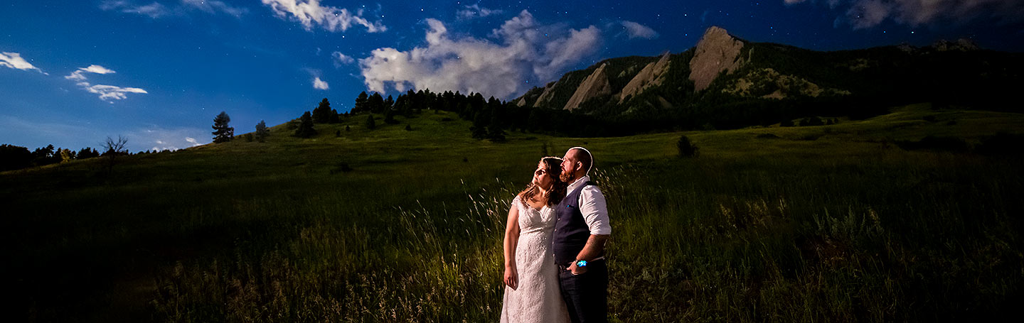 bride and groom under the stars in Colorado