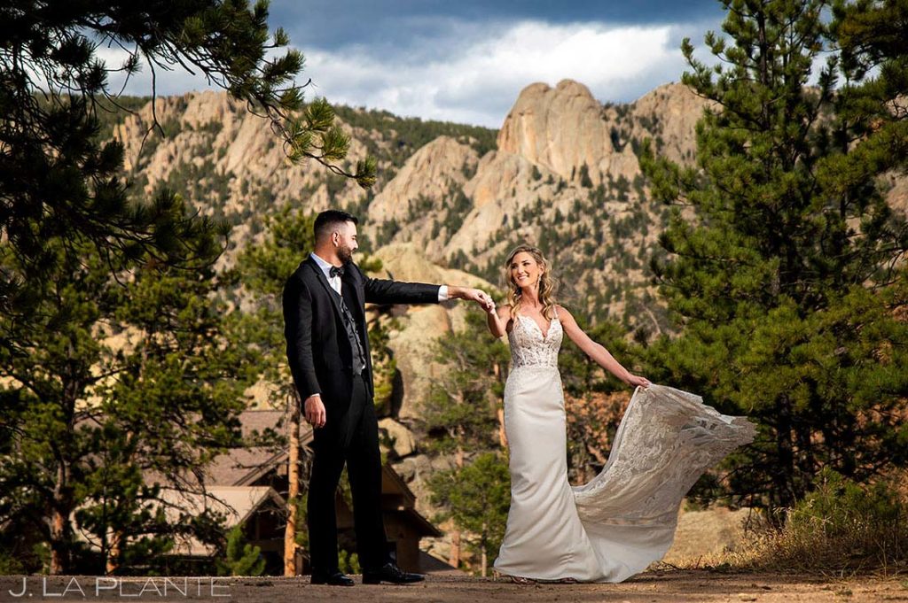 portrait of bride and groom in Estes Park Colorado