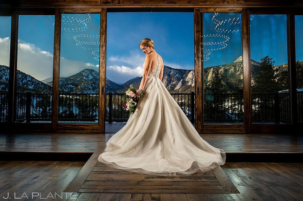 bridal portrait at winter wedding at Black Canyon Inn